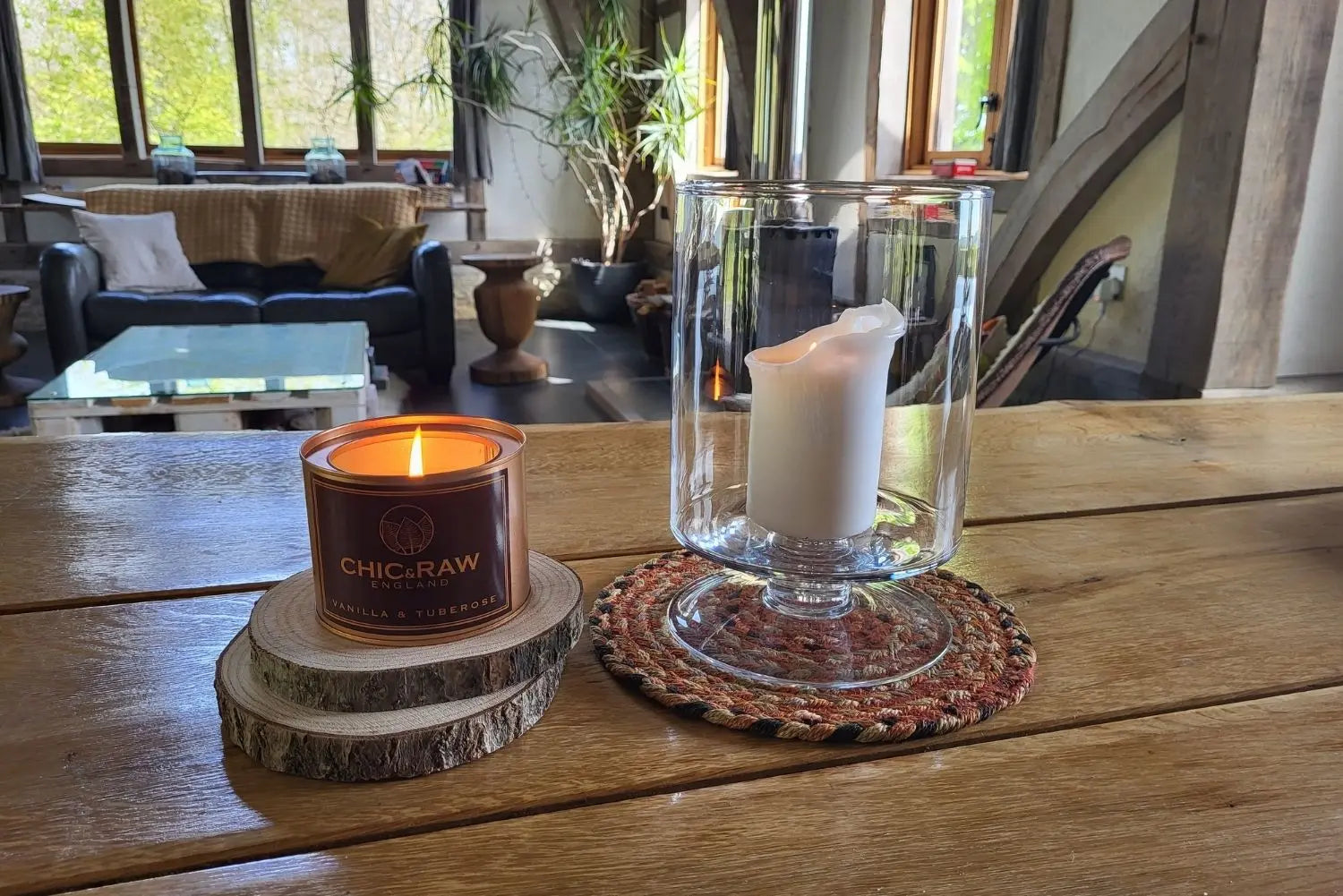 GUIDE TO CHOOSING THE BEST CANDLE SCENT TO GIFT (OR KEEP!) - Chic & Raw