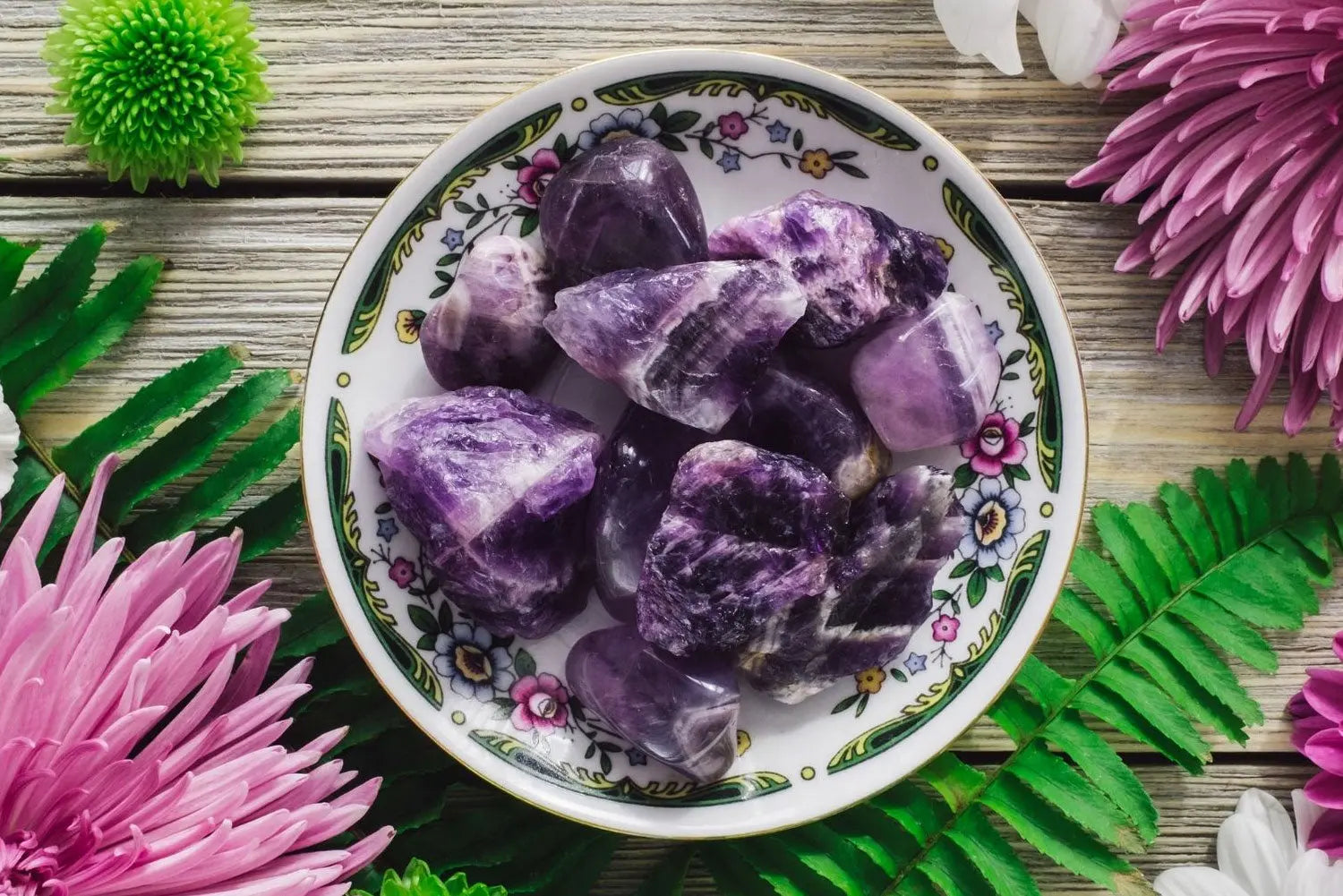 The Sacral Chakra Drives Creativity and Inspiration - Chic & Raw